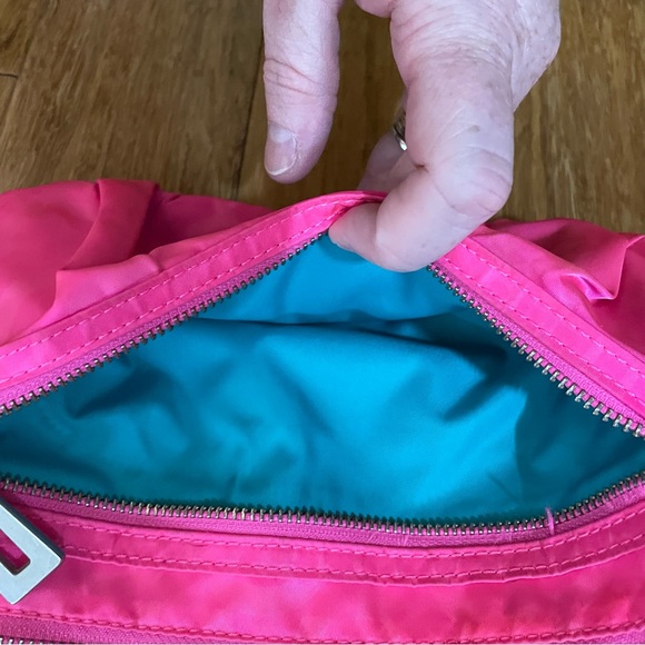 Lululemon Travel Pooch - Pink - Picture 3 of 9